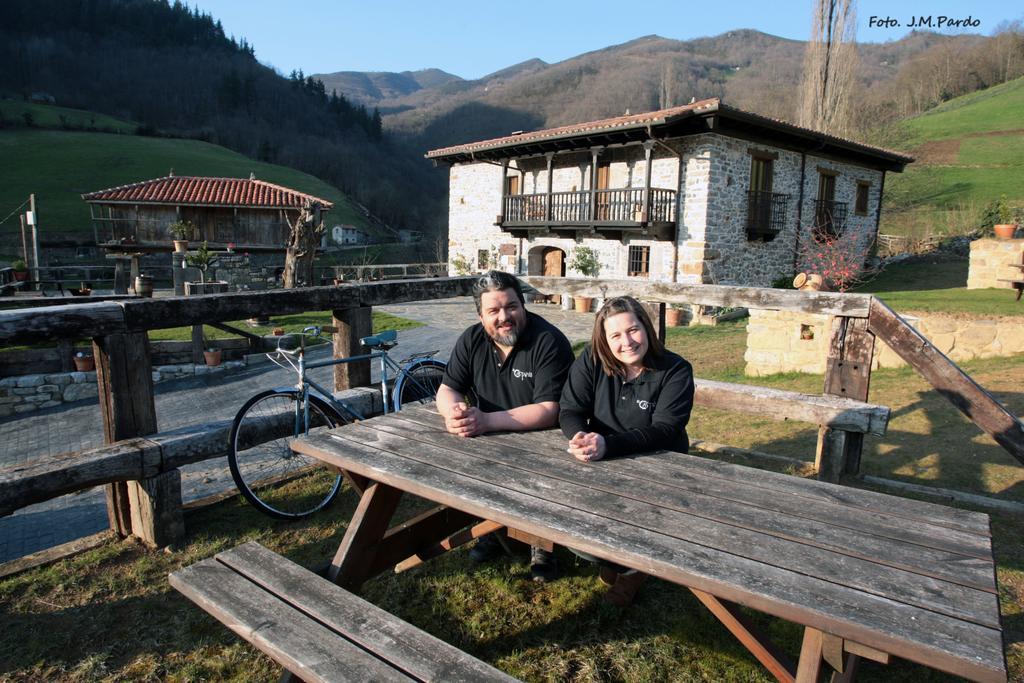 Casona De El Castaniu Otel Serrapio Dış mekan fotoğraf