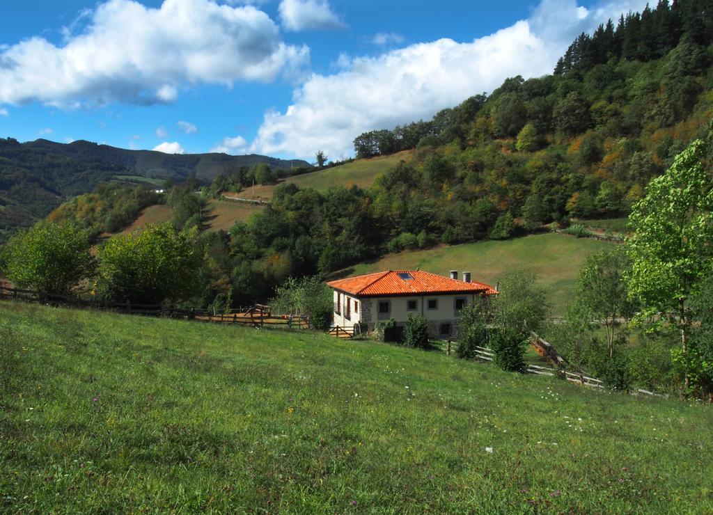 Casona De El Castaniu Otel Serrapio Dış mekan fotoğraf