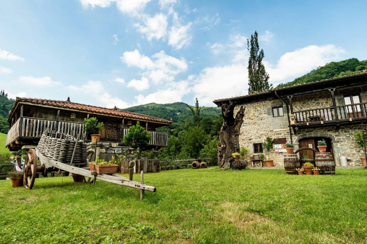 Casona De El Castaniu Otel Serrapio Dış mekan fotoğraf